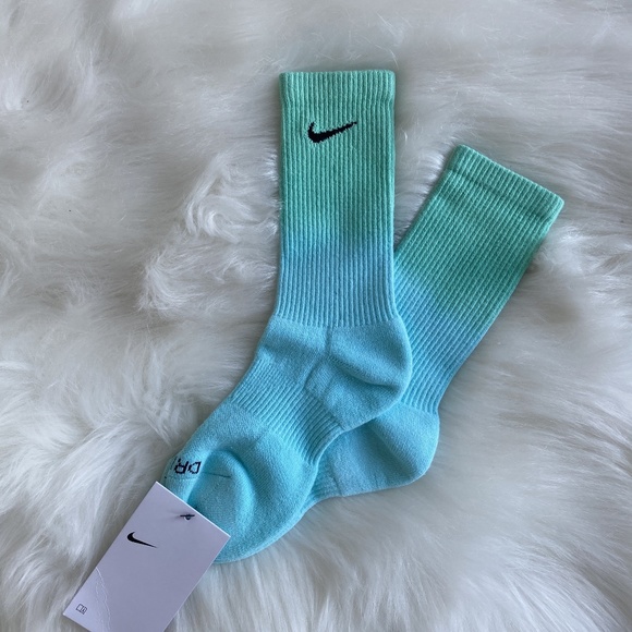 【Tiffany Blue Color】Nike Everyday Plus Cushioned Crew Socks (2 Pairs) - Picture 2 of 6